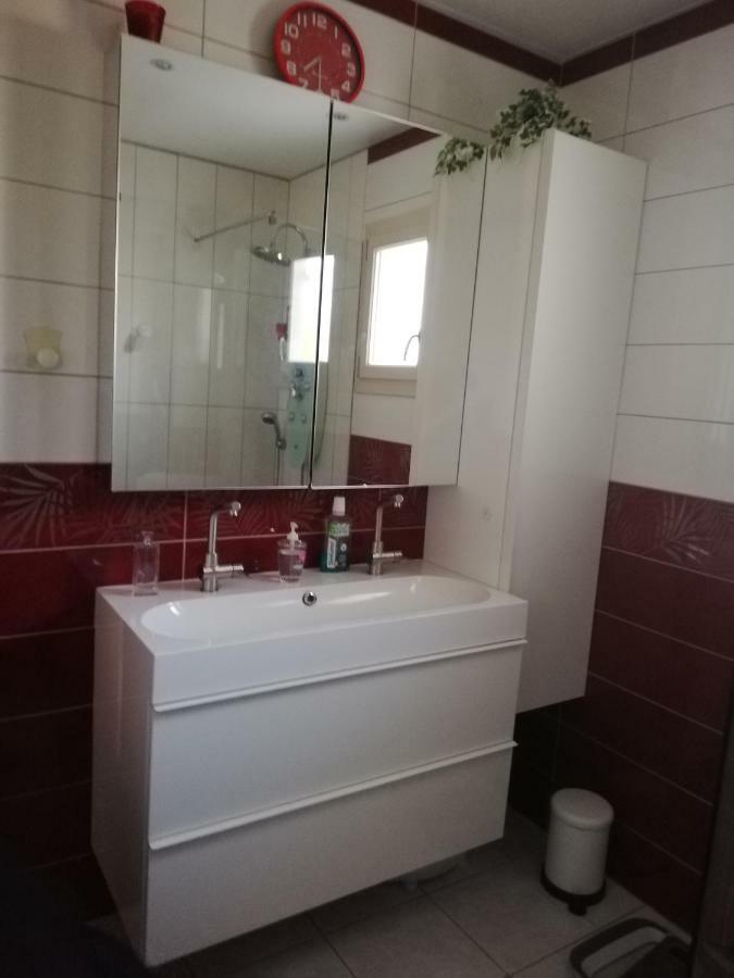 Chambre Privee Calme,Campagne,Etape,Deplacement Pro,Abri Moto Velo,Parking Vaux-sur-Vienne Екстериор снимка